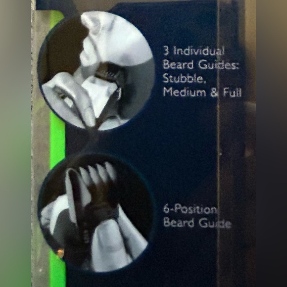 WAHL 17 Piece Trimming/Shaving Kit - Picture 5 of 16